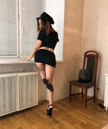 💋
🔥 В моих объятиях ты раскроешься по полной, воплотив все свои желания. Мои услуги - искусное массажное дело, настоящие эротические эксперименты, оранжевые мечты. Умею быть разной и сделаю все, чтобы ты почувствовал себя удовлетворенным. 💫✨
💯 Позволь мне погрузить тебя в мир страсти и наслаждения! У тебя есть возможность оценить мои навыки, прочитав отзывы. Чувственные фото с большим количеством эмоций и моей натуральной красоты доступны только для тебя! Работаю в Москве, пригласи меня к себе и испытай незабываемый вечер. 🌹🌙
Позвони мне сейчас и ты уже не сможешь устоять... 😉✨ Еленочка